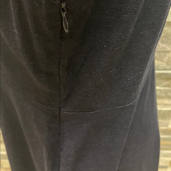 TTAHARI Elegant Black Sleeveless Dress - Picture 5 of 8